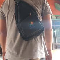 Contoh tas totebag custom dengan desain promosi untuk souvenir perusahaan dan event